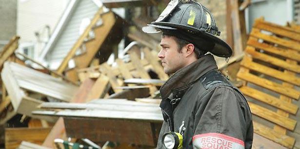 El segundo episodio de Chicago Fire (Wapa) mantuvo anoche el índice de audiencia que registró su estreno hace una semana. La serie quedó #1 en el horario de las 9:00 p.m. El segundo episodio de Chicago Fire (Wapa) mantuvo anoche el índice de audiencia que registró su estreno hace una semana. La serie quedó #1 en el horario de las 9:00 p.m.