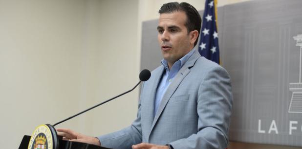 Rosselló prometió aumentos salariales a policías y maestros. (luis.alcaladelolmo@gfrmedia.com) Rosselló prometió aumentos salariales a policías y maestros. (luis.alcaladelolmo@gfrmedia.com)