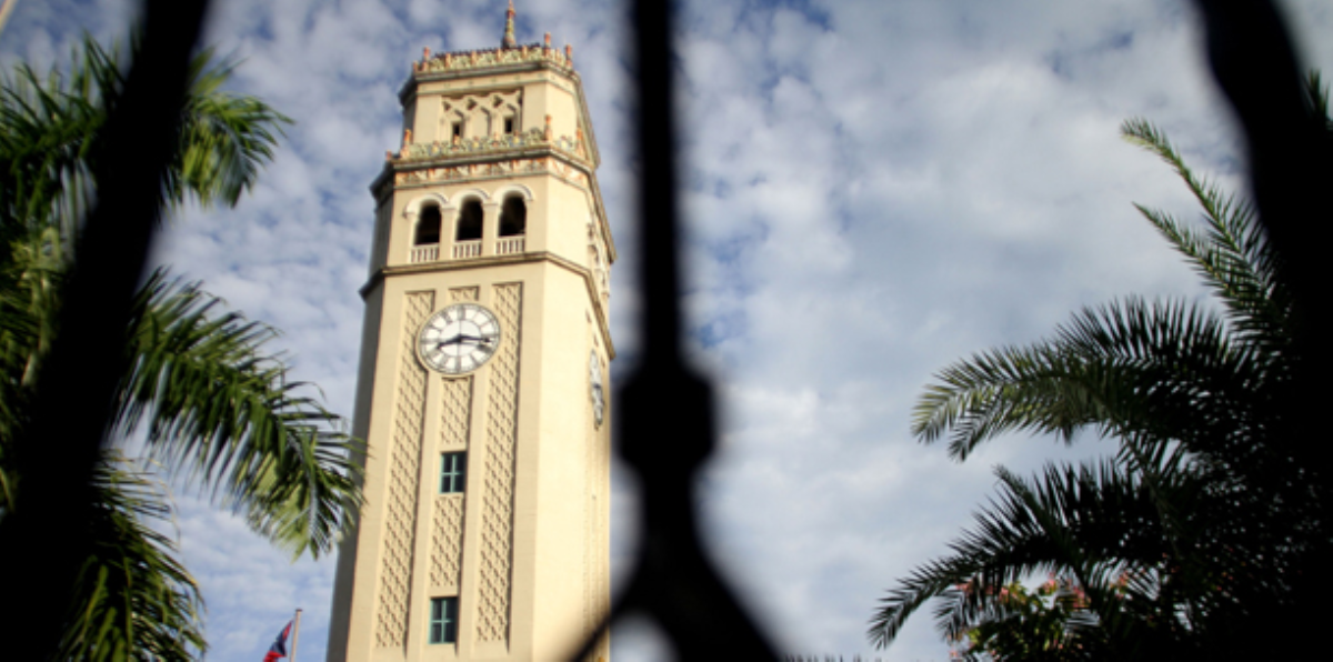 Estatus de universidades en Puerto Rico