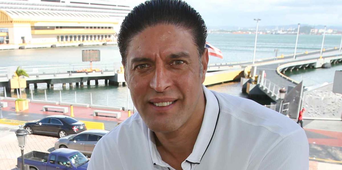 Piculín Ortiz honrado en su pueblo natal - Primera Hora
