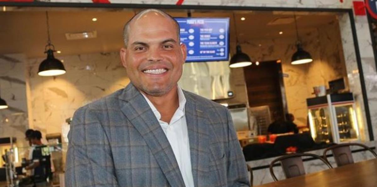 Iván Rodríguez traerá su pizza a Puerto Rico - Primera Hora