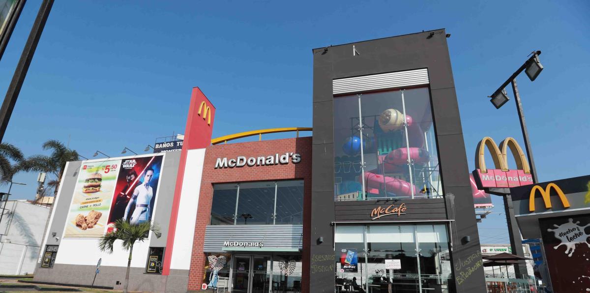 They write pork in a glass of coffee to Police in McDonald’s Kansas