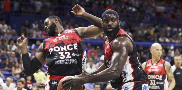 Adrian Uter y Will Daniels de los Leones de Ponce. (teresa.canino@gfrmedia.com) Adrian Uter y Will Daniels de los Leones de Ponce. (teresa.canino@gfrmedia.com)